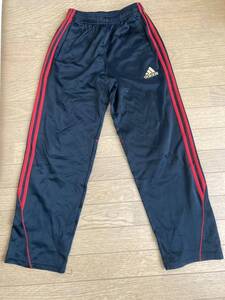 adidasアディダス　黒ジャージパンツ160★古着 レトロ*HALU S511