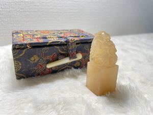 寿山石 印材 美品 印章　篆刻 書道　文房 重さ38g サイズ5.2x1.9x1.9cm