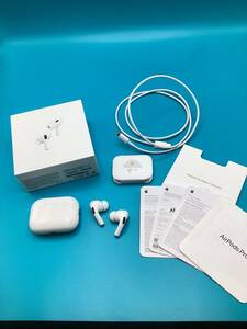 【13105】APPLE AirPods Pro 第2世代 (A2698/A2699) MagSafe 充電ケース (Lightning) (A2700)[中古/使用品] ワイヤレスイヤホン