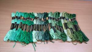 手毬猫の店 綿 　25番刺繍糸 DMCと同じ色番号 緑20色25本Bセット