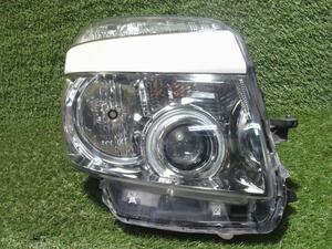 ヴォクシー DBA-ZRR70W 右ヘッドライト 3ZR-FE 070 コイト HID 81145-28B90