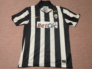 送料無料 中古 良品 ユベントス Juventus 2010 2011 ホームシャツ ユニフォーム サッカー ナイキ NIKE 382260-010 メンズ L セリエＡ 半袖