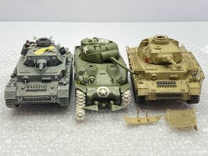 戦車 プラモデル 完成品 スケール不明 破損 欠品 あり まとめて 簡易梱包/ジャンク ※まとめて取引・同梱不可 [20-2414]