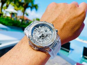 夏仕様スケルトン　ウブロ (HUBLOT) ビッグバン ウニコ サファイアバゲット Ref.411.JX.4802.RT.1904 スケルトン文字盤