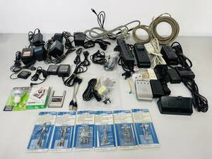 【中古品】【通電未確認】家庭用生活雑貨おまとめセット 配線ケーブル 電源ケーブル 乾電池充電器 ミシン押さえ