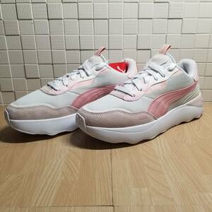 送料無料・新品未使用！！プーマ PUMA カジュアルシューズ 厚底スニーカー / ランテイムド プラットフォーム / 定価8690円 24.0ｃｍ