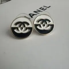 ロゴ　ピアス　#101 CHANEL シャネル