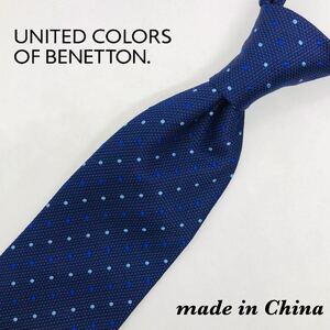 UNITED COLORS OF BENETTON 紺ブルー ドット