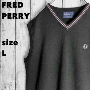 【FRED PERRY】フレッドペリー ベスト 月桂樹ロゴ 刺繍 サイズL 古着