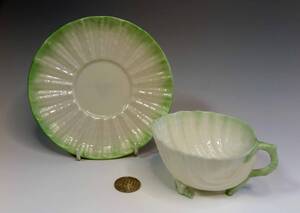  　　Belleek 　　= 　　Old カップ&ソーサー　 Green = シェル タイプ (1級品)