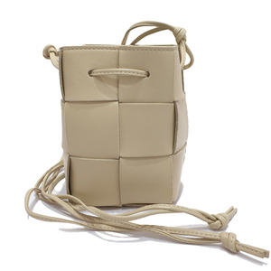 【栄】ボッテガヴェネタ カセットミニ クロスボディバッグ ショルダーバッグ マキシイントレチャート ポリッジ 女性 保存袋