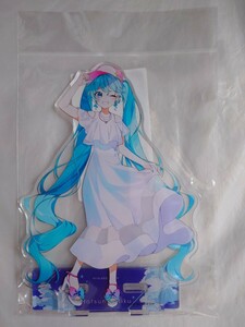 ☆初音ミク マリンリゾート 白ワンピース アクリルスタンド おむたつ ボカロ ボーカロイド グッズ