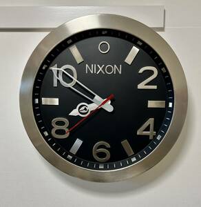 NIXON ニクソン 特大 壁掛け時計 縦横61cm