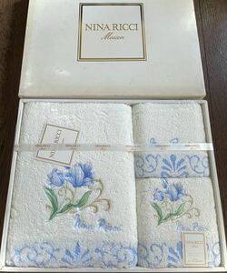 〈NINA RICCI ニナリッチ〉超厚地！バスタオル1+フェイスタオル2 計3枚セット　織地模様入・花柄刺繍入　