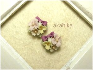 akahika*樹脂粘土花パーツ*リボン左右対称ブーケ・小花・ピンク