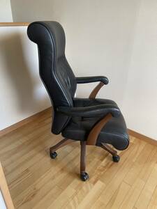 キールハワーダウンホース 4872 本革 ハイバックチェア KEILHAUER Danforth