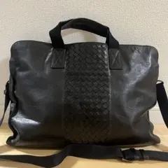 BOTTGAVENETA イントレチャート ショルダーバッグ ブラック