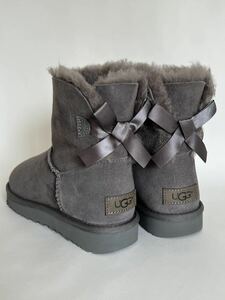 【ＵＧＧ】アグ MINI BAILEY BOW II ミニ ベイリーボウ　ムートンブーツ グレー ６ 新品未使用