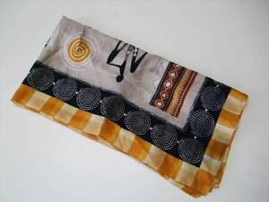 (^_^)絶品/Tie Rack/大判スカーフ/タイラック/古代の模様/黒/茶色/葉っぱの柄/手ぬぐい/ハンカチ/アクセサリー/ネッカチーフ/N2