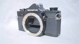 動作品・外観綺麗・光学並品★OLYMPUS OM-1 ブラックボディ フィルムカメラ 現状品