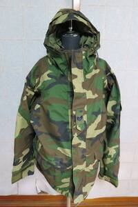 ★☆米軍放出品 実物 　ウッドランド　PARKA,COLD　WEATHER　GORE-TEX 迷彩パーカー　-1462　☆★