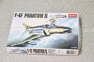 プラモデル アカデミー ACADEMY 1/144 F-4F ファントム2 PHANTOM2 飛行機 戦闘機 未組み立て 古い 昔の 海外プラモ