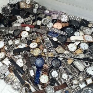 腕時計 大量 100点！ まとめ売り ジャンク メンズ レディース CASIO Anne KLEIN FOSSIL Relic Timex 他 まとめて Watch LOT A73