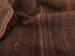 ＜銀の斧＞手紡ぎ手織りキリム・Paras kilim・羊の毛そのままの色・イランの敷物・オールドキリム・世界でただ一つの芸術作品