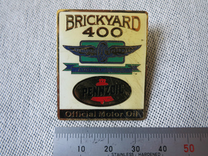 ビンテージ NASCAR BRICKYARD 400 ピンバッチ アンティーク インディー500 カーレース