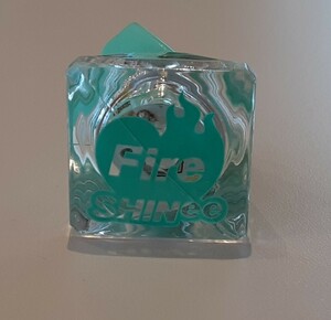 【通電未確認】シャイニー Fire リング型 ペンライト SHINee リング ライト 指輪 コレクション 飾り 指輪 リリイベ 会場限定 K-POP グッズ