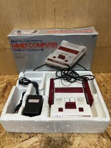 任天堂 ファミコン ファミリーコンピューター 本体 箱説明書付きH2751642