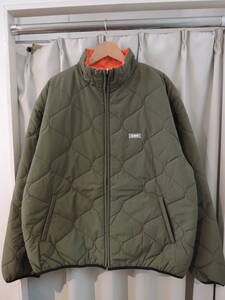 X-LARGE エクストララージ REVERSIBLE QUILTED JACKET オリーブ XL リバーシブル 最新人気商品 値下げしました！