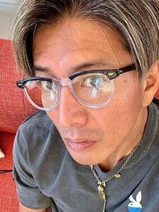 【え？メガネなのに、紫外線が当たると濃くなるの？？】木村拓哉さんインスタでご愛用 サングラス