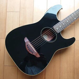 ■稀少■Fender Stratacoustic■Black■軽量2.2kg■美品■2024年12月ギター工房にてセットアップ調整済み■エレアコ■