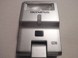 O001-025-4 OLYMPUS製エレクトロニックフラッシュ 　FL-300R　