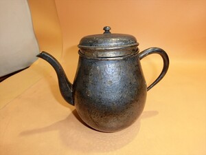 T【タ6-57】【60サイズ】▲巧益造 鉄瓶急須/煎茶道具 茶器/高さ約15cm/金属工芸品/鉄製/※傷・汚れ有