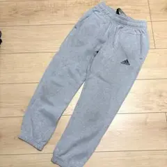 adidas グレー ロングパンツ 140cm