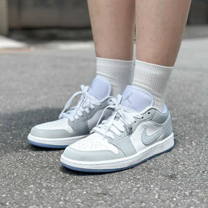 バスケットシューズ バッシュ スニーカー ジョーダン Wmns Air Jordan 1 Low W Wht/W.Gry ストリート DC0774-105 US11.5 28.5CM