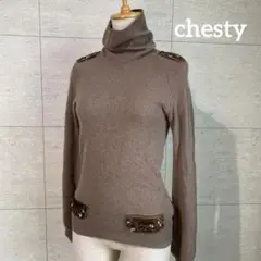 chesty ビジュー ハイネックニット　タートルネック　 ブラウン　上品