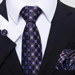 【新品】ネクタイ　チーフ　カフス　3点セット　冠婚葬祭　紫　スーツ