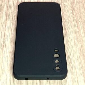 ★　Huawei P20　 Pro　ブラック　ソフト　ケース　ストラップホール