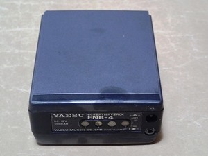 [ YAESU Ni-Cd電池パック用 FNB-4 ジャンク ]