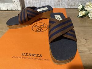 新品未使用☆可愛い♪HERMESエルメスフールトゥ木製厚底サンダル37ウッドソールサボサンダル23.5〜24cm☆ネイビー&ブラウン本物格安