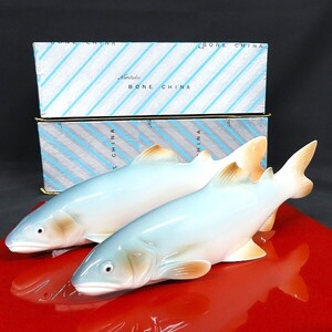 #anv オールドノリタケ Noritake 陶芸・フィギュリン BONE CHINA ボーンチャイナ 鮎 双魚 台座付 置物 陶器【同梱不可】 [840981]