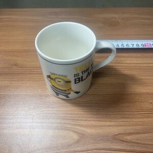 ミニオンズ　マグカップ　定価1320