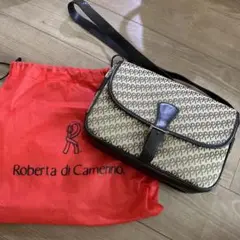 Roberta ta di Camerino  鞄　ロゴ　斜め掛け　可愛い