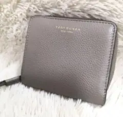 【美品】トリーバーチ TORY BURCH 2つ折り財布 ペリー グレーヘロン