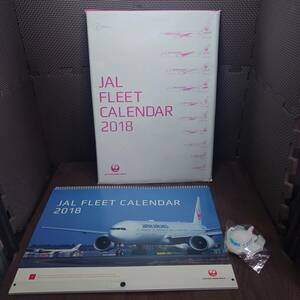 【中古】JAL　グッズ　2点　JAL FLEET CALENDAR 2018 壁かけ カレンダー/オリジナル エアプレーン ソフトトイ　日本航空　【管理No.1365】