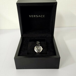 【TN0628】VERSACE ヴェルサーチ 腕時計 メアンドロスクオーツシルバーカラー 銀色 ブランド ウォッチ コレクション 箱付 動作未確認 傷有