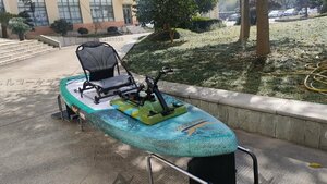 ペダル式パドルボード 足漕ぎ カヤック SUP インフレータブル ペダル 釣り エアポンプ 海 フィッシング アウトドア 手漕ぎ 夏